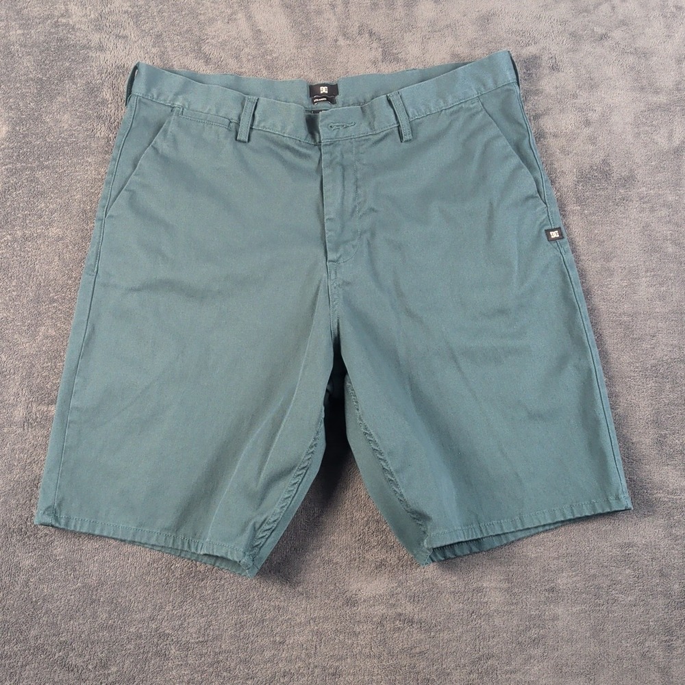 Men's DC Skater Shorts Size 36 Cotton Flat Front Color Green
